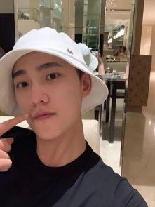 娱乐吃瓜沈月,娱乐圈的“吃瓜”达人，揭秘明星幕后故事